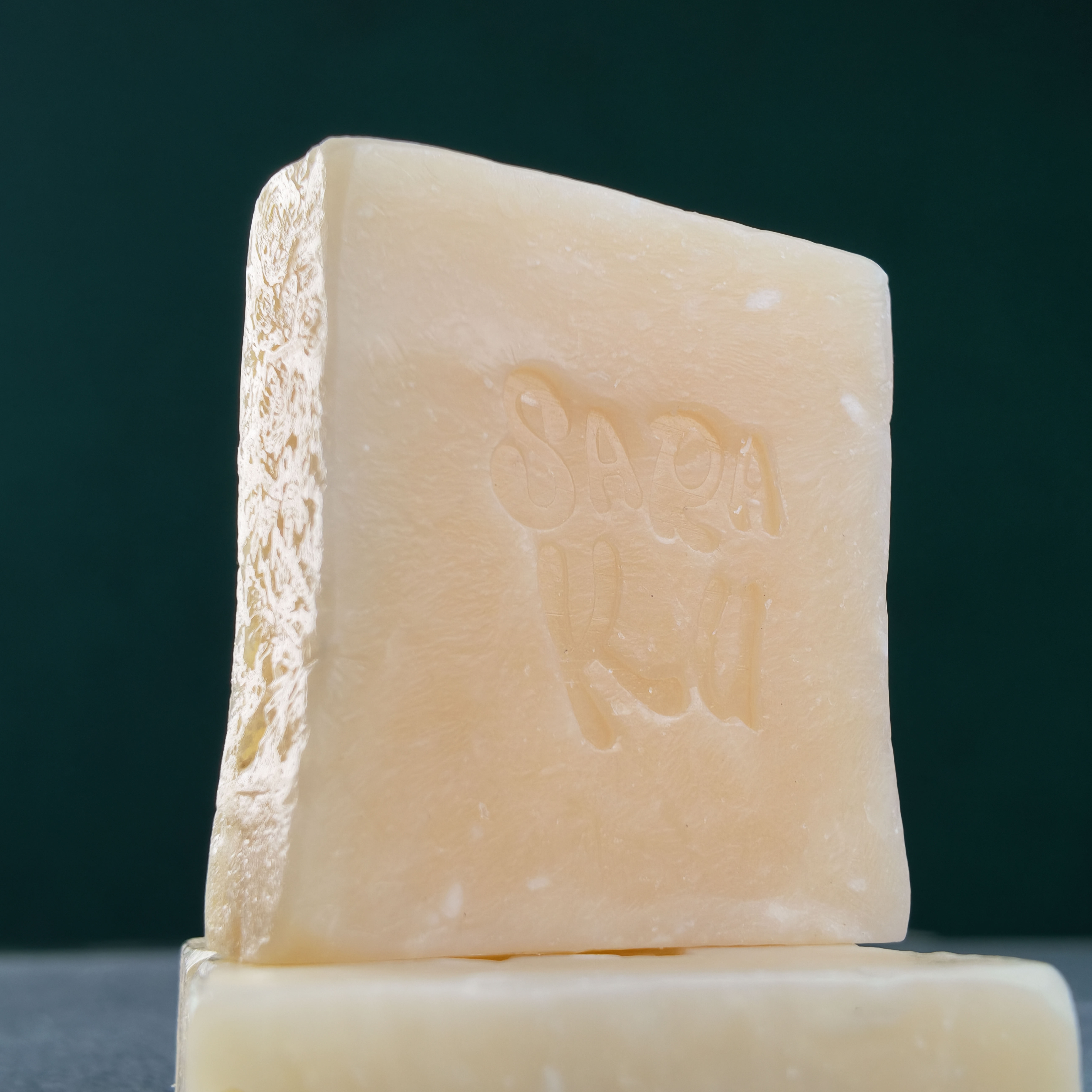 Saraku Pure Coconut Aloe Vera Soap 1
